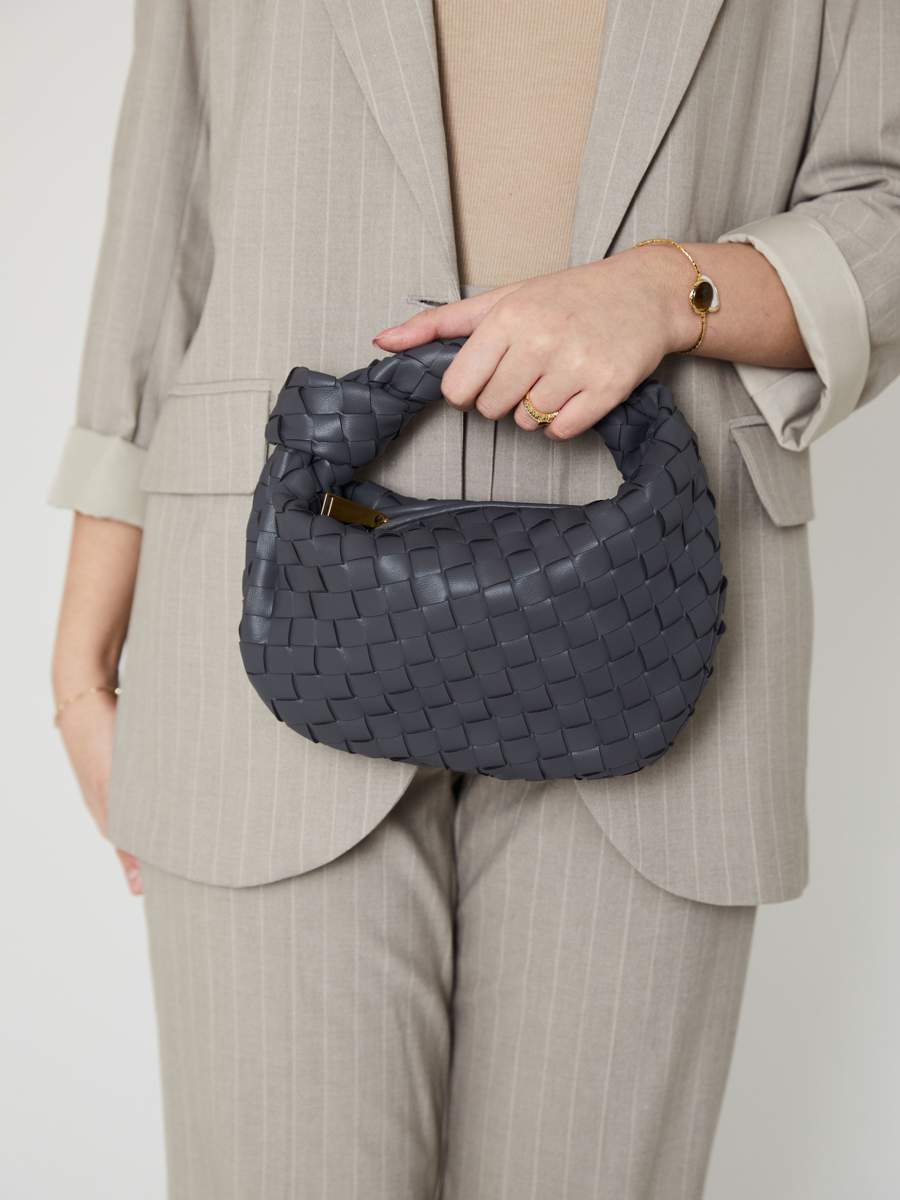 Elegant Stylish Women's Handbag with Woven Design