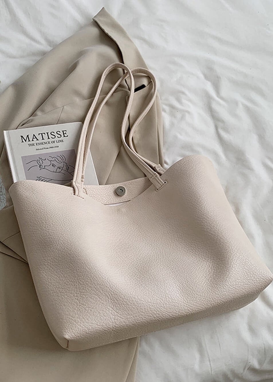 Trendy Spacious Women's Shoulder Bag with Soft Leather