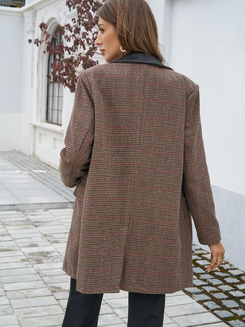 Lange Dubbelrijige Blazer met Brede Revers en Klepzakken voor Dames