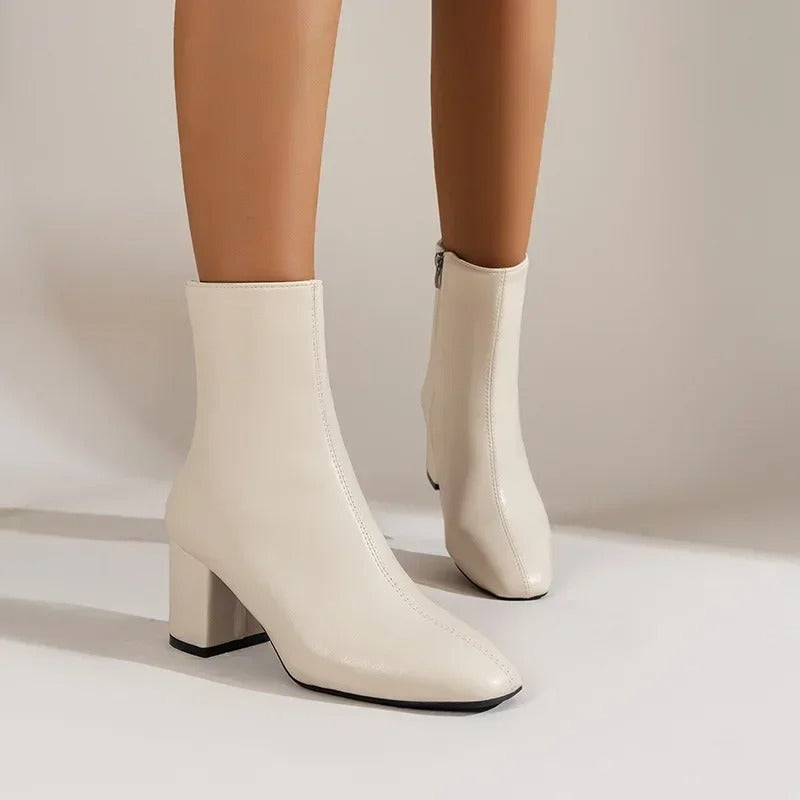 Bottines élégantes et confortables pour dames avec talon