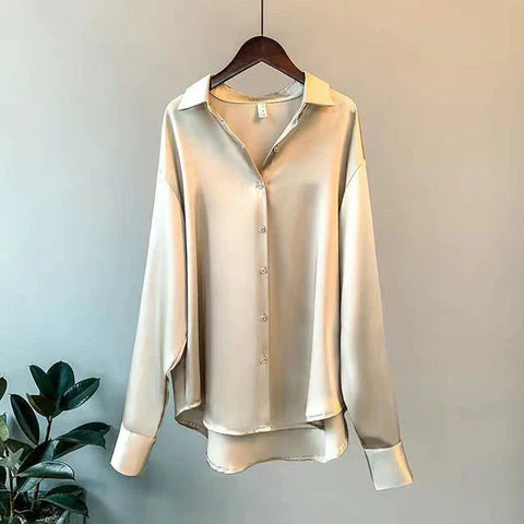 Ellen | Satijnen Oversized Blouse met Knoopsluiting