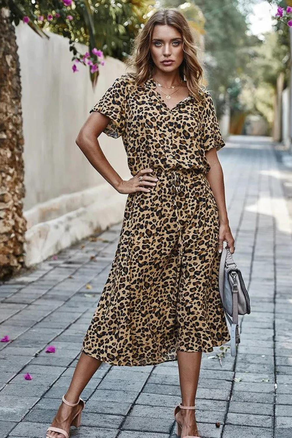 Kaelyn | Vrouwelijke Dotted Midi Jurk