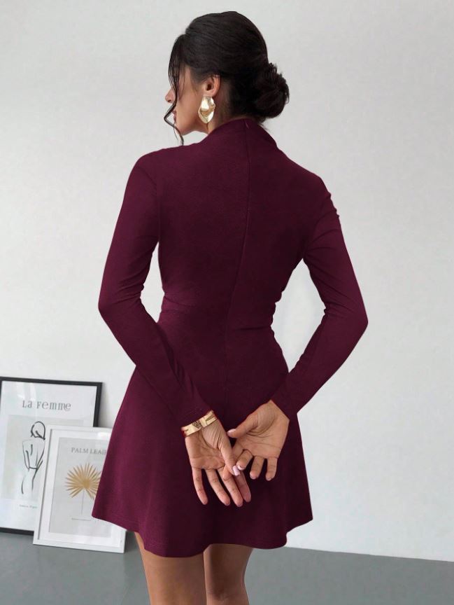 Chic Red Women's Mini Dress with Long Sleeves