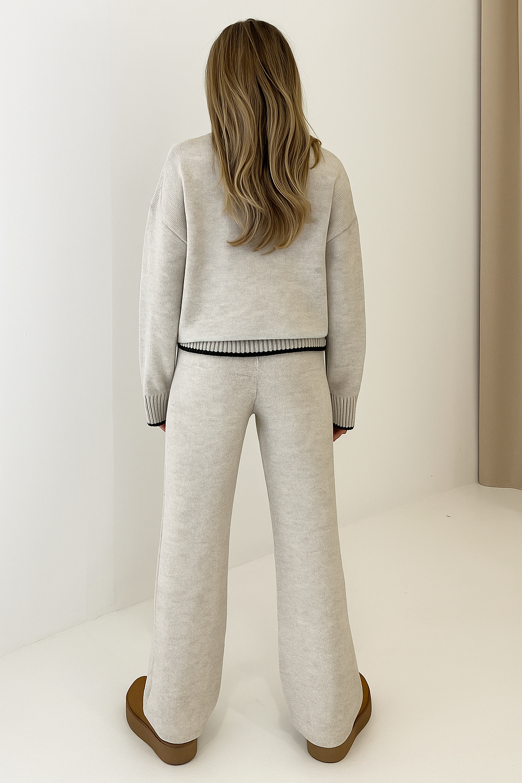 Zachte Dames Loungewear Set met Wijde Broek en Trui