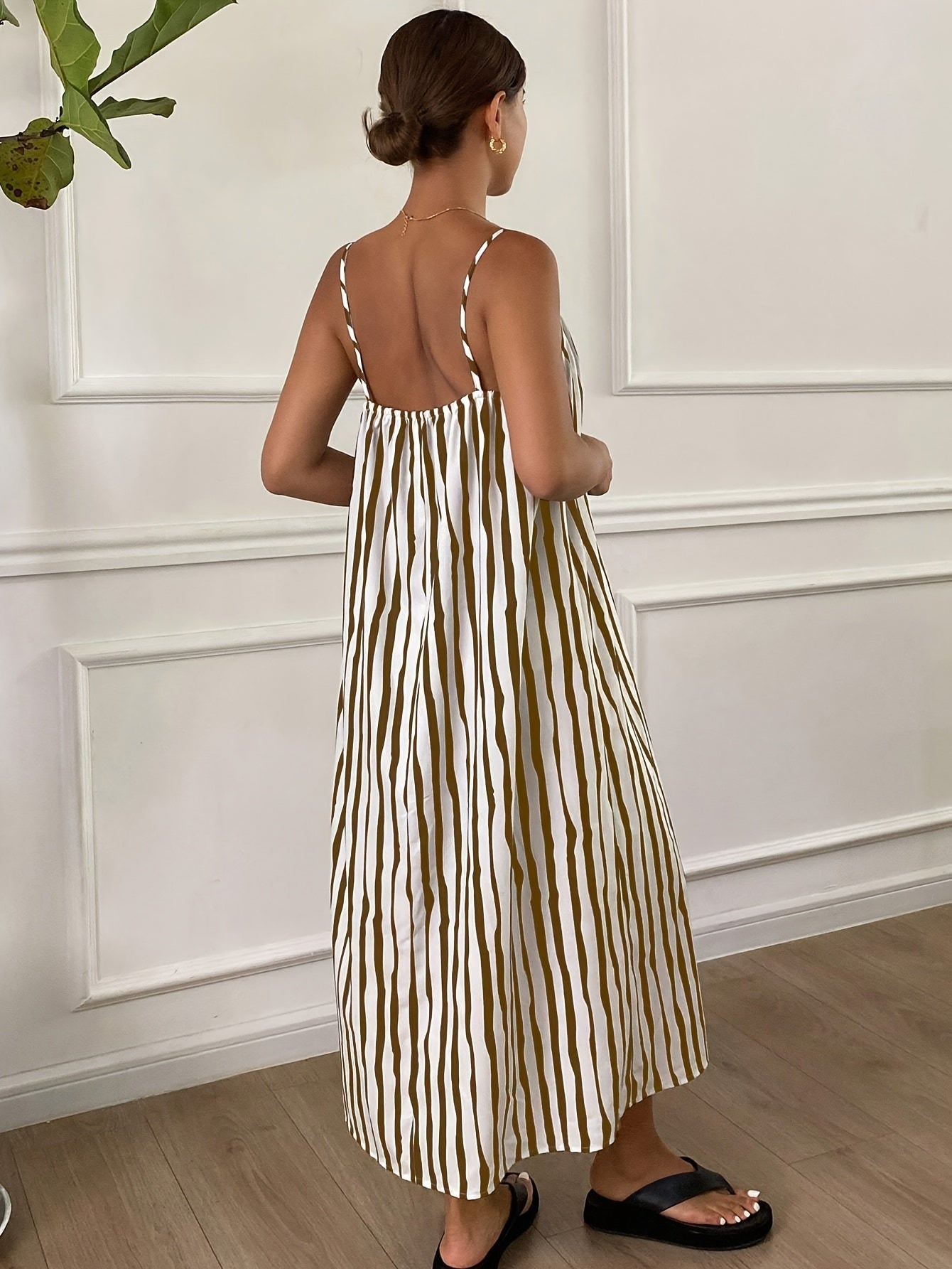 Yonette | Casual Gestreepte Maxi Jurk met Spaghettibandjes