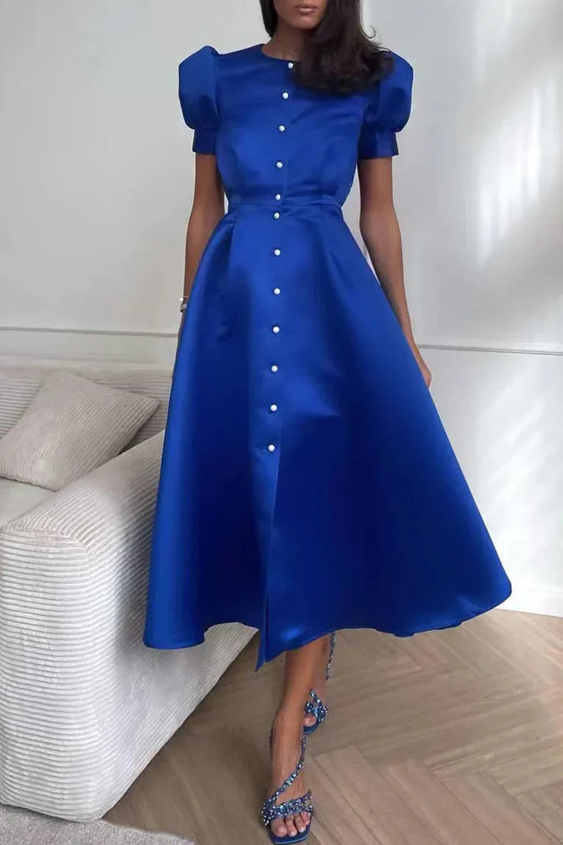 Ivanka | Elegant Buttoned Dress