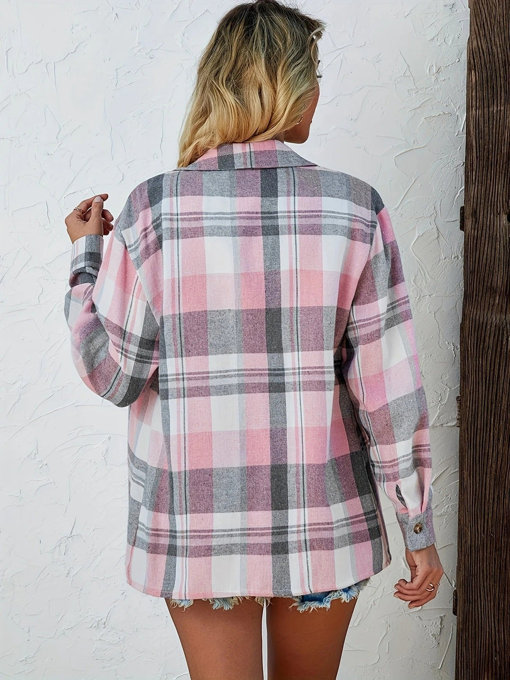 Oversized Geruite Flanellen Dames Blouse met Borstzakken en Puntkraag