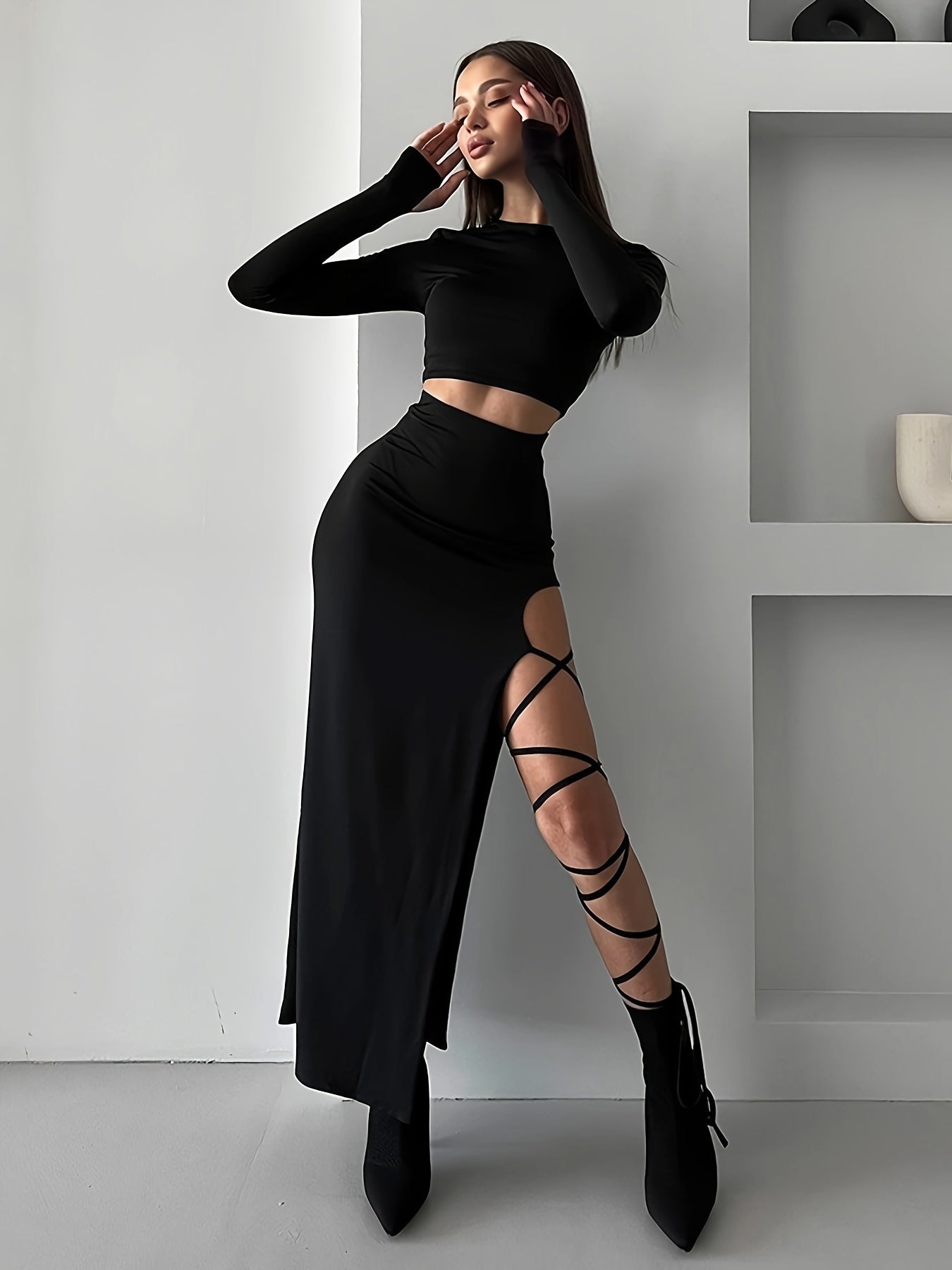 Deniz | Trendy Set met Cut-Out Rok en Crop Top