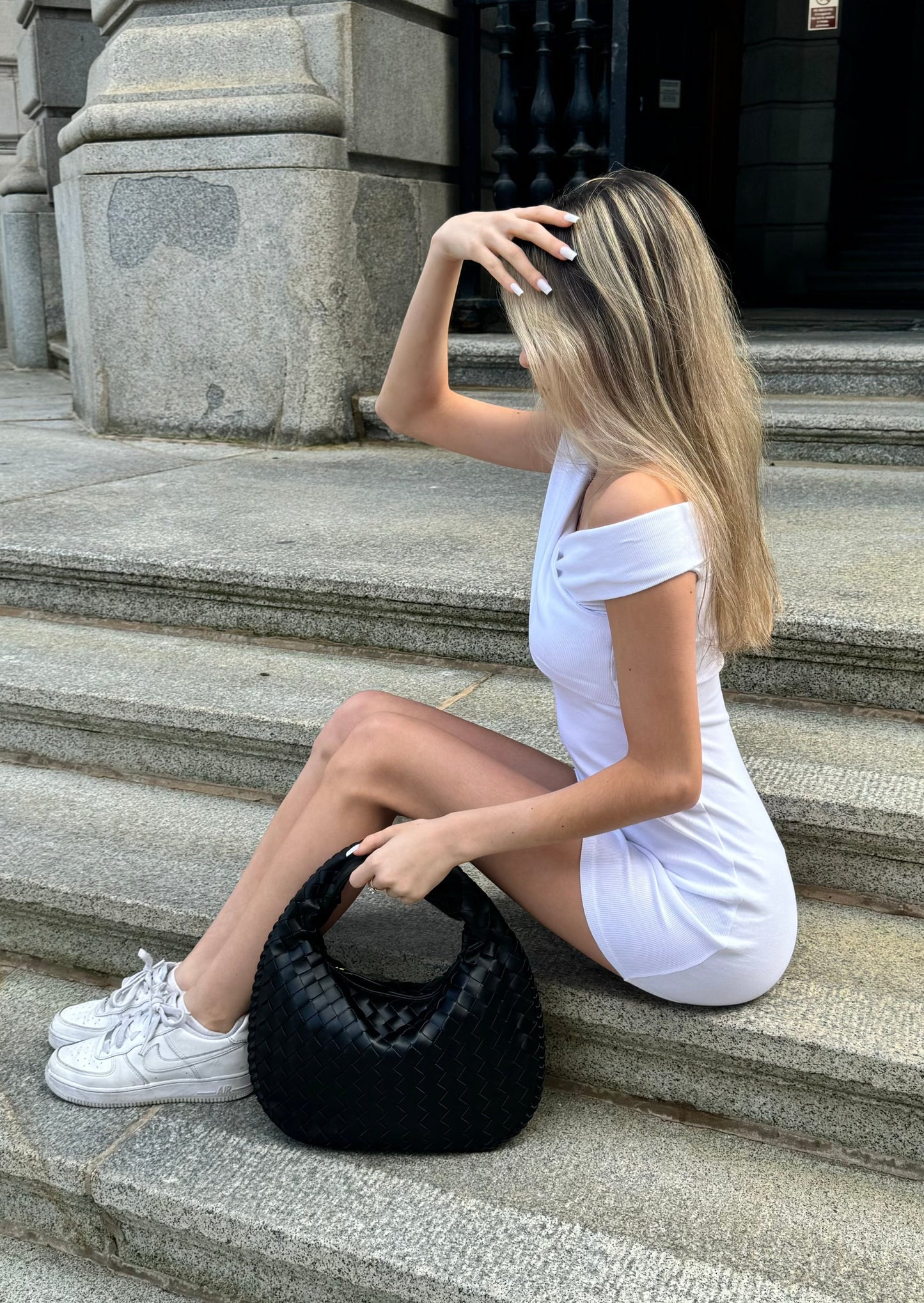 Vaida | Classic Black Woven Handbag