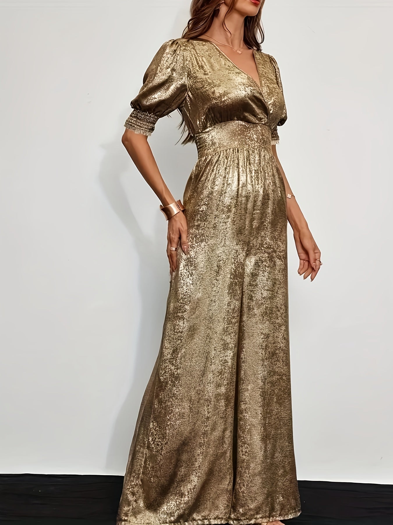 Denni | Elegante Glanzende Jumpsuit met Pofmouwen
