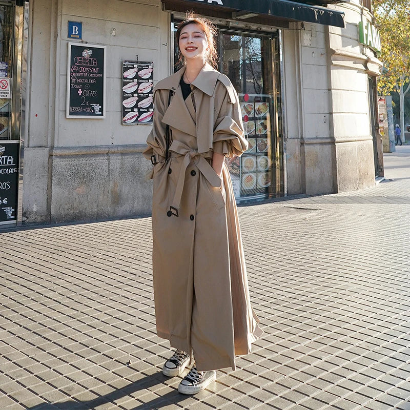 Lange Oversized Dames Trenchcoat met Dubbele Knoopsluiting en Ceintuur