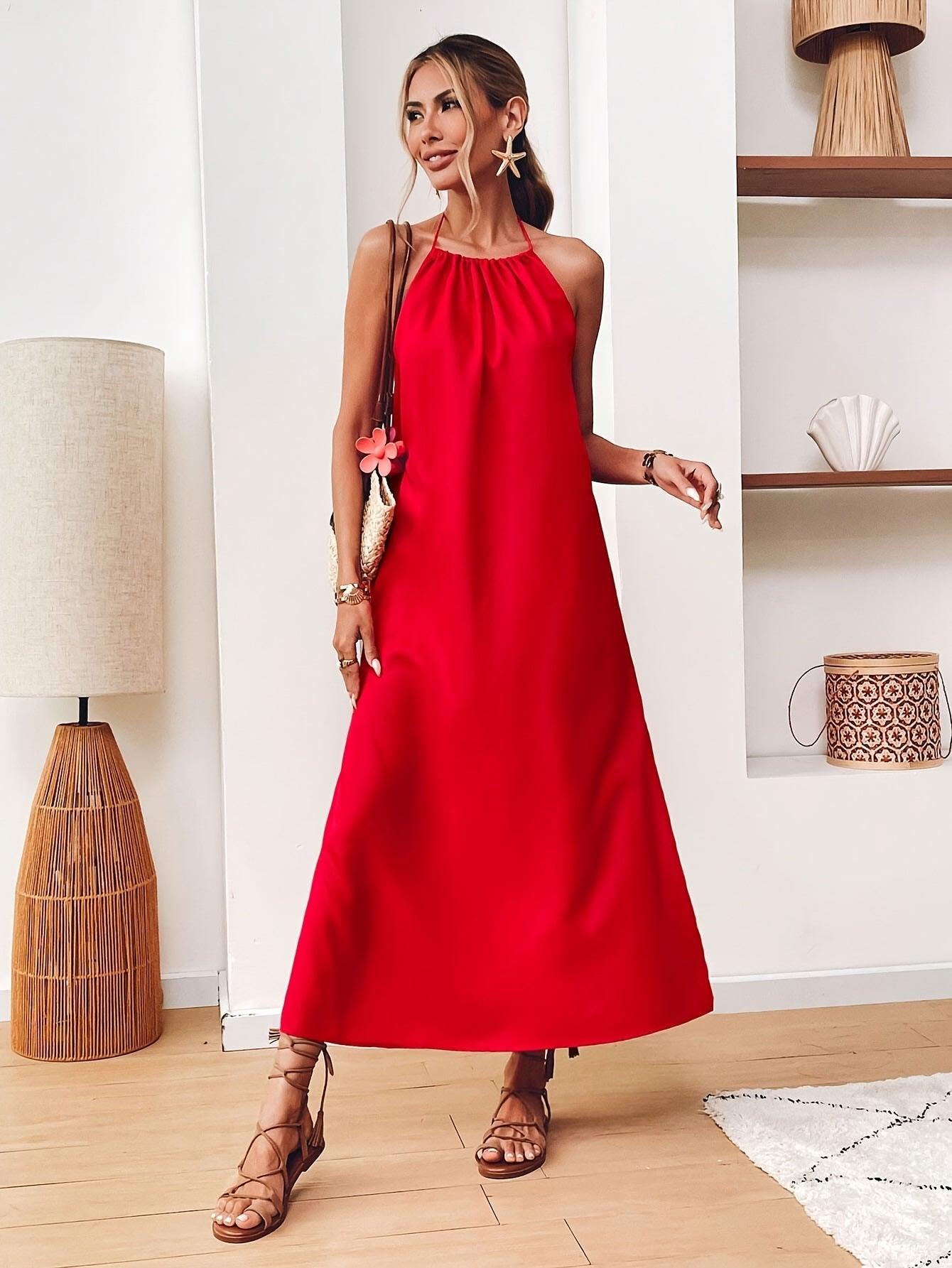 Yezelyn | Elegante Maxi Jurk met Halternek en Losvallende Snit
