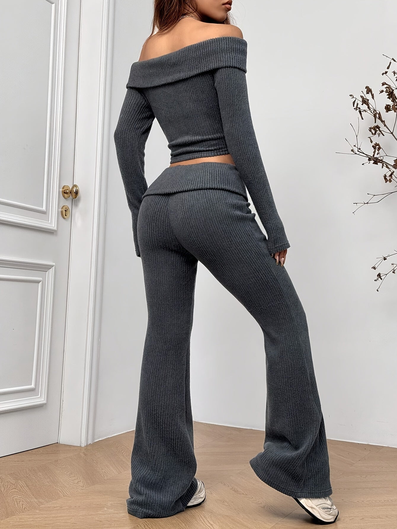 Dayle | Ribgebreide Lounge Set met Off-Shoulder Top