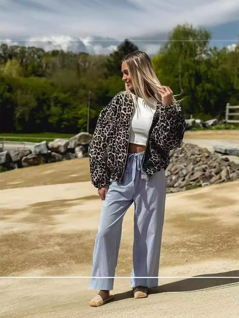 Trendy comfortabele dames bomberjack met luipaard print en rits
