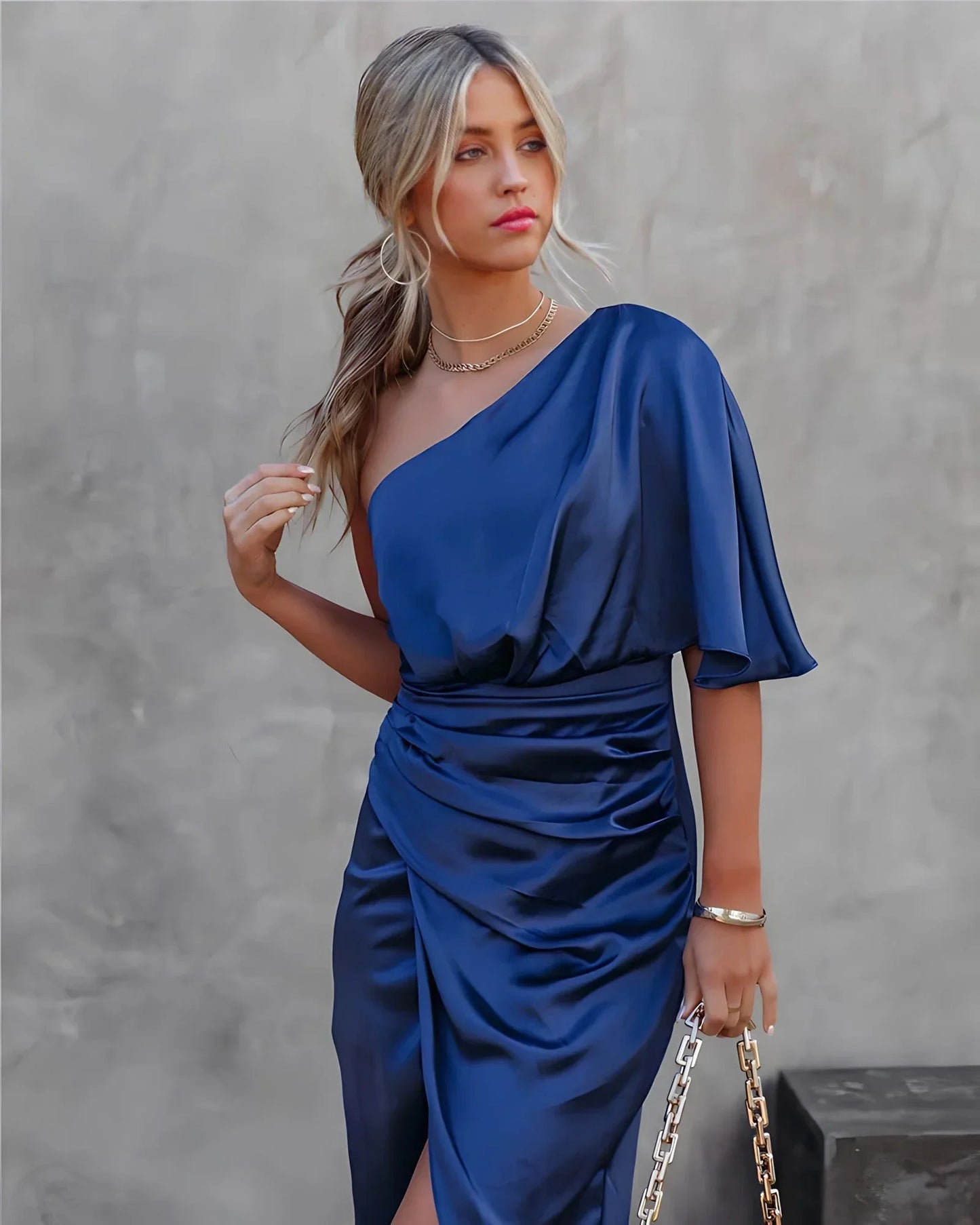 Brendy | Elegante One-Shoulder Satijnjurk