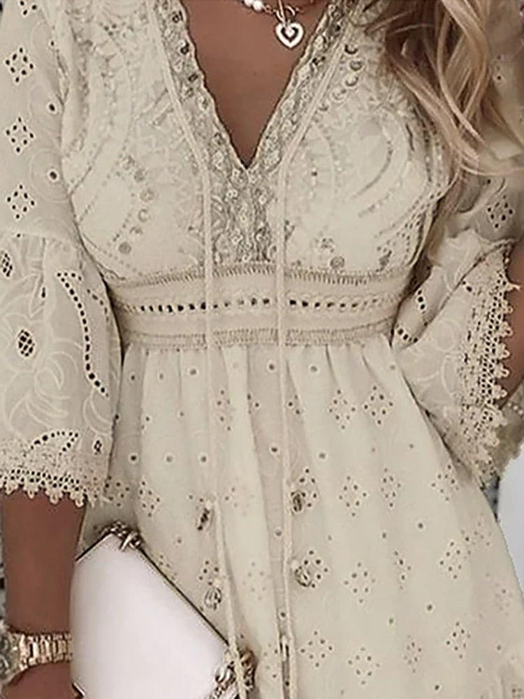 Brandyce | Zomerse Romantische Mini Jurk met Kantdetails