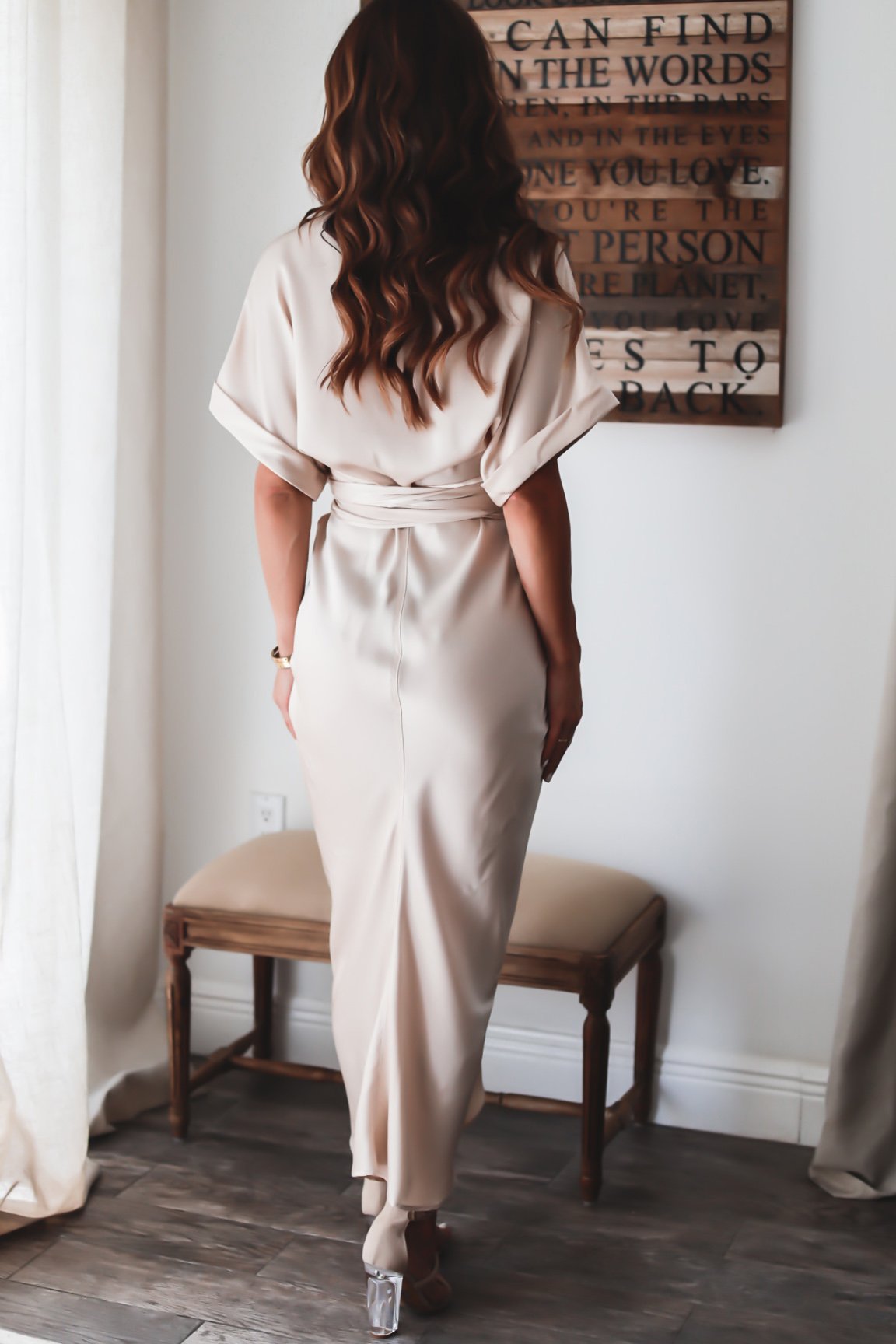 Sjaan | Strakke Knopen Midi Jurk