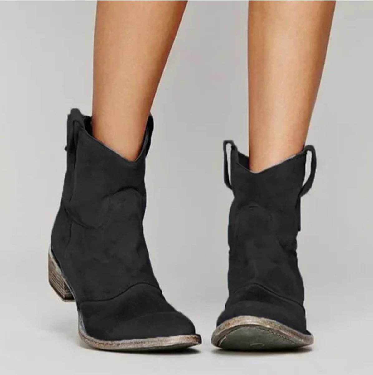 Carah | Western-Inspired Suede Ankle Boots