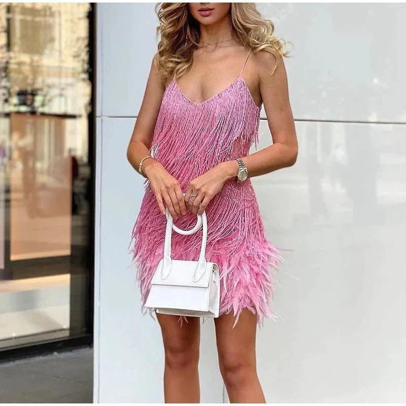 Kenzi | Cocktailjurk met Franjes en Veren