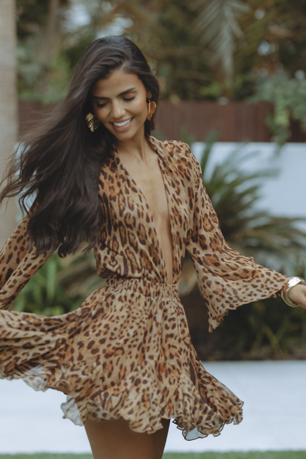 Isbel | Luchtige Mini Jurk met Diepe Halslijn en Animalprint