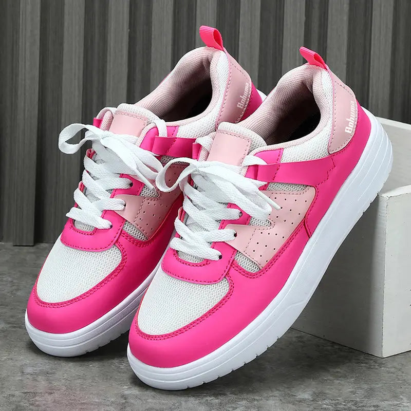 Nyomi | Trendy Sneakers