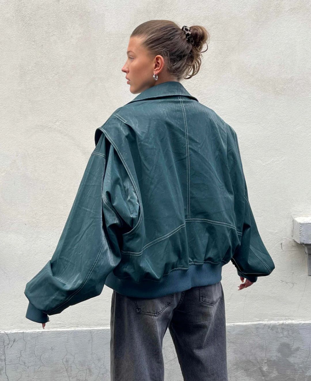 Charlot | Oversized Jack met Rits en Elegante Look