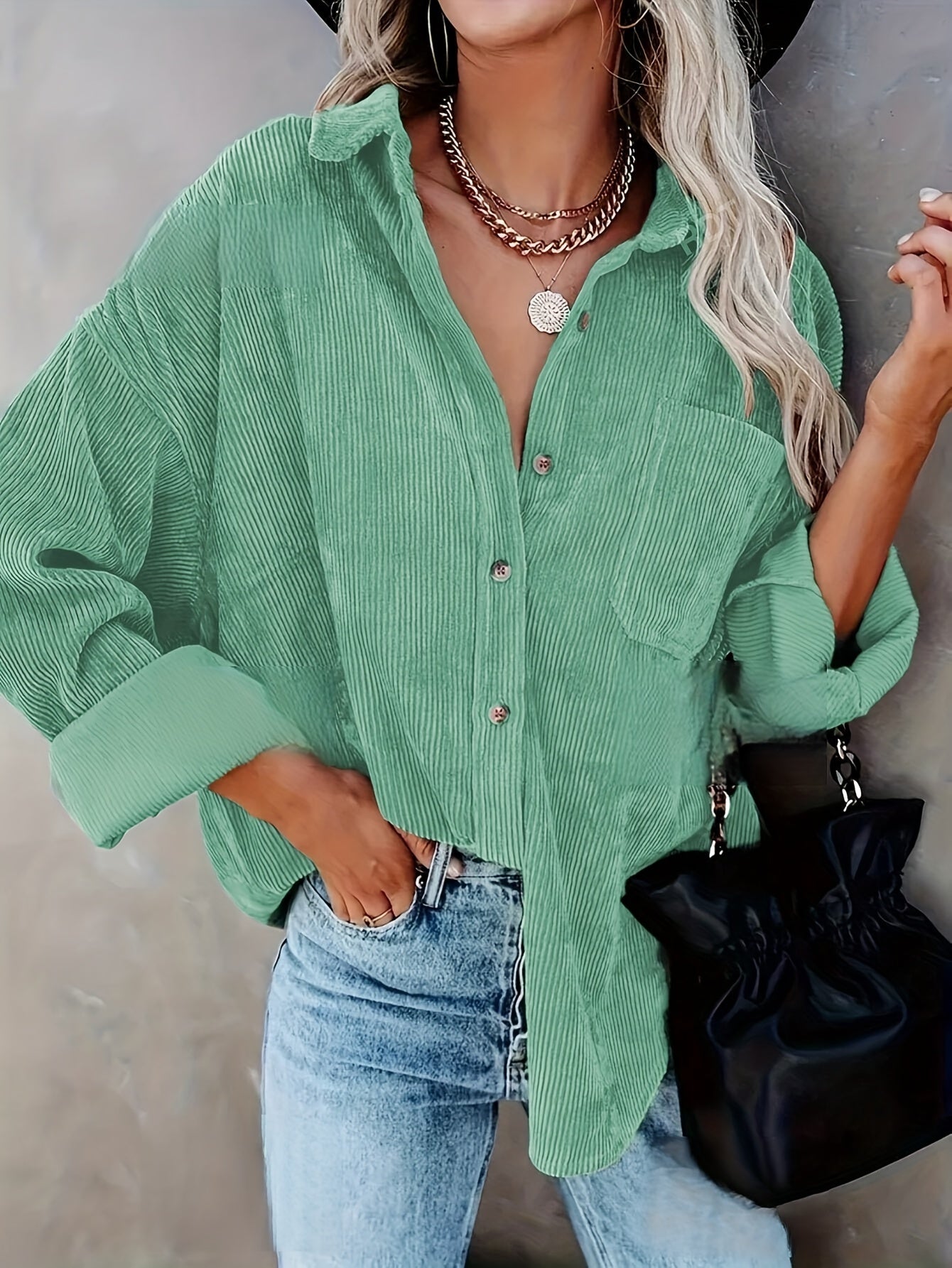 Ainara | Corduroy Button-Down Shirt