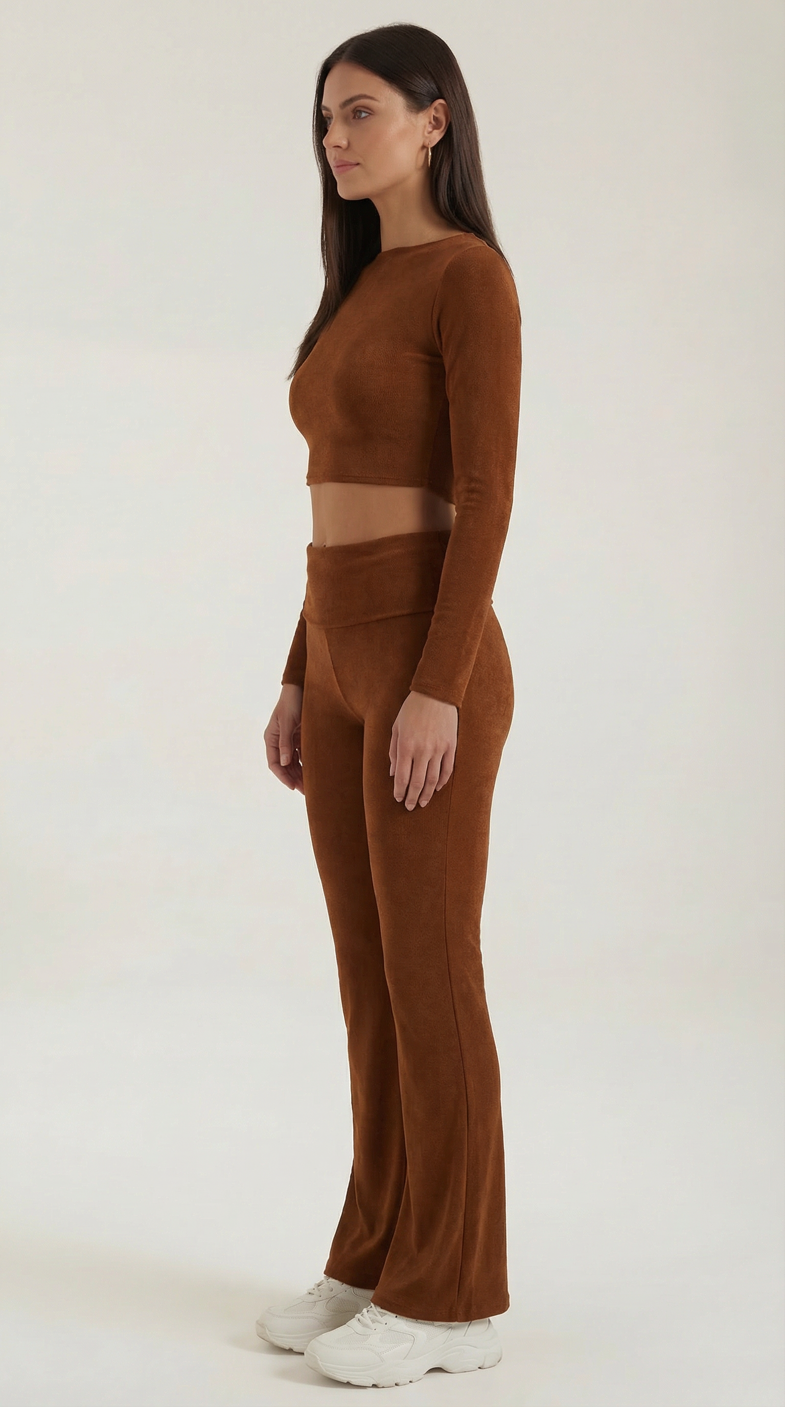Trendy Co Ord Set voor Vrouwen met Crop Top en Flared Broek