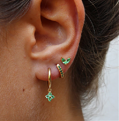 Gouden Oorbellen Set met Stijlvolle Accenten