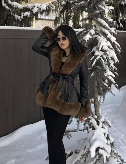 Luxe Dames Winterjas met Faux Fur en Ceintuur