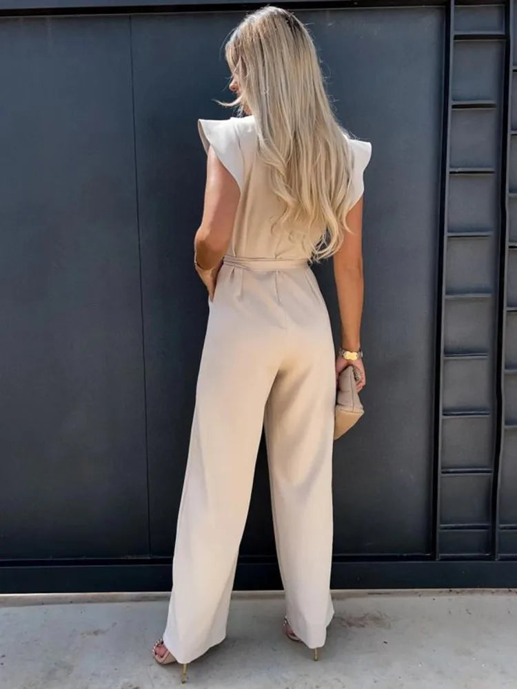 Combinaison estivale pour femmes avec manches à volants et ceinture nouée