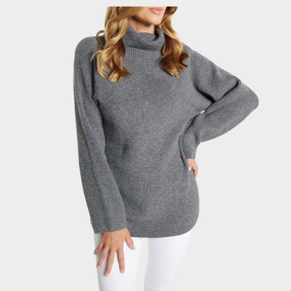 Oversized Warm Women's Turtleneck Sweater with Soft Fabric
