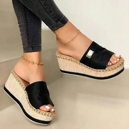 Sandales à plateforme compensée tendance pour femmes avec semelle confortable