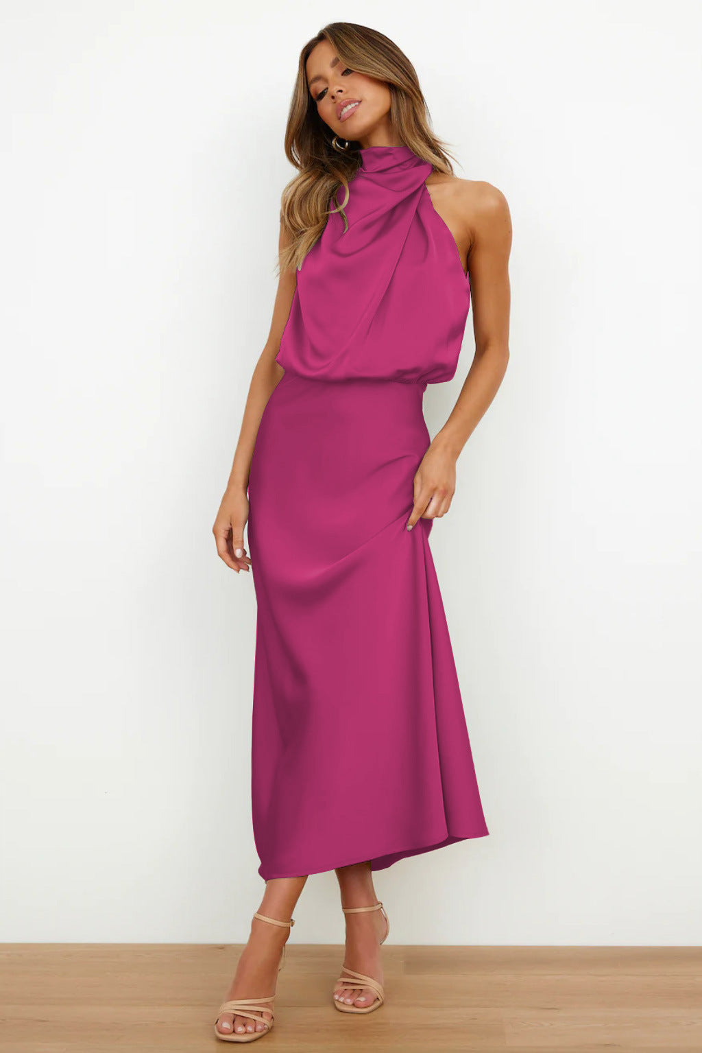 Nela | Satijnen Halter Midi Jurk