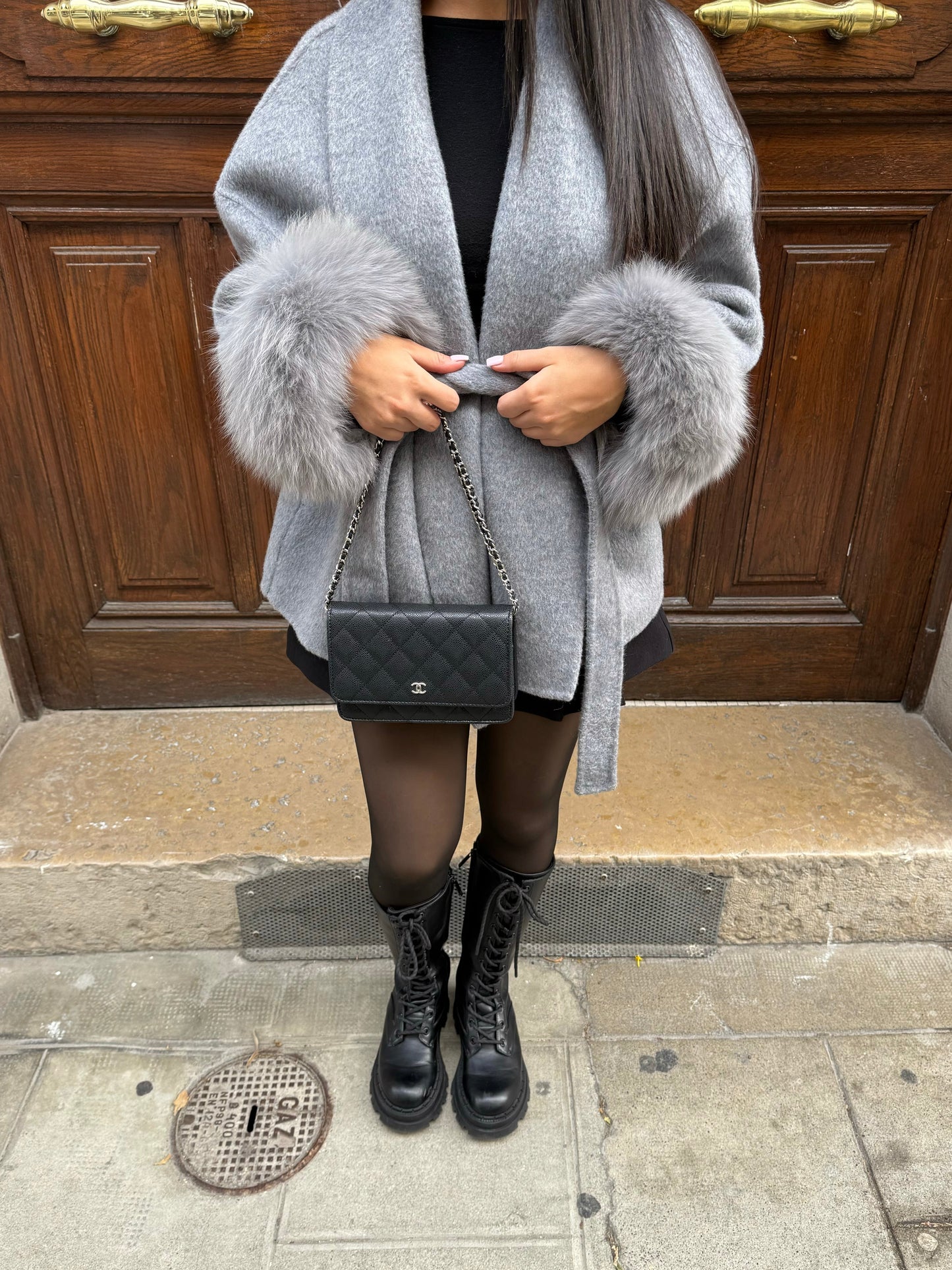 Dames Wollen Jas met Ceintuur en Faux Fur Manchetten