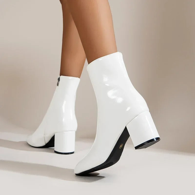 Bottines élégantes et confortables pour dames avec talon