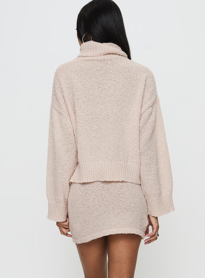 Zachte Beige Gebreide Set voor Vrouwen met Coltrui en Mini Rok