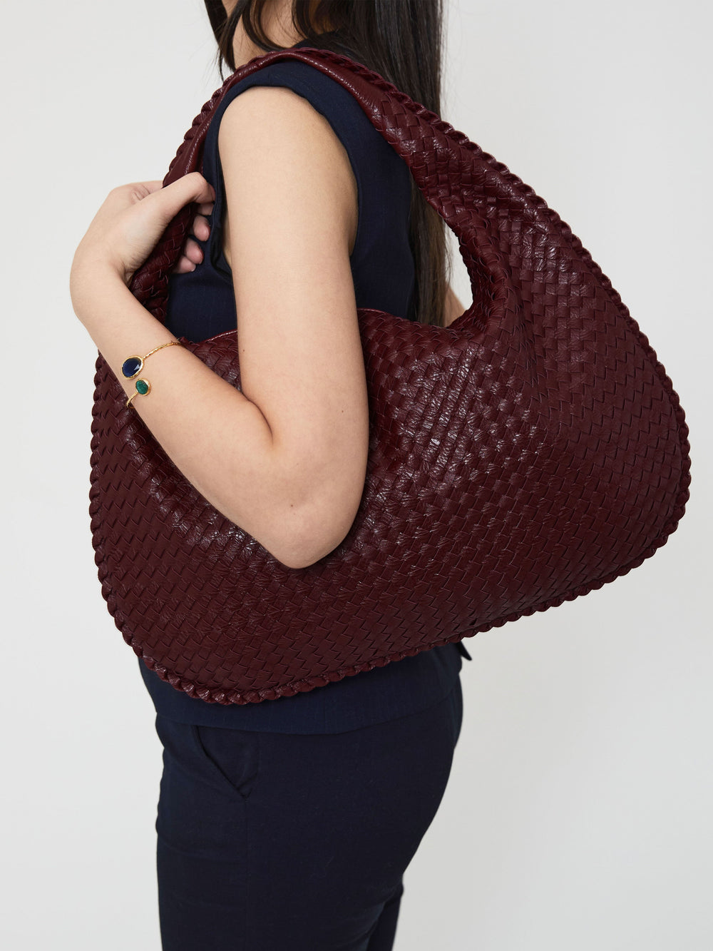 Sac à main de luxe bordeaux pour femmes avec design tressé