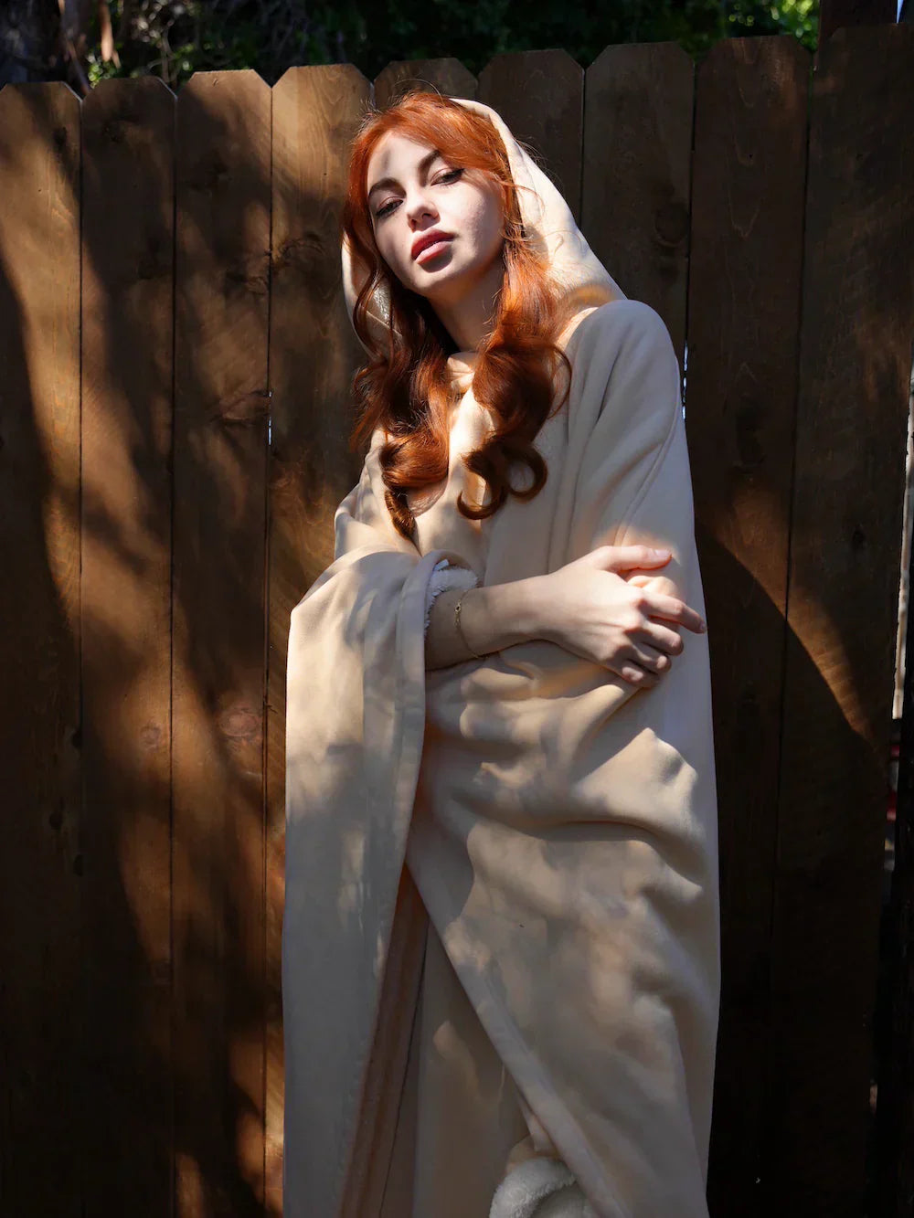 Cadie | Warme Oversized Cape met Capuchon