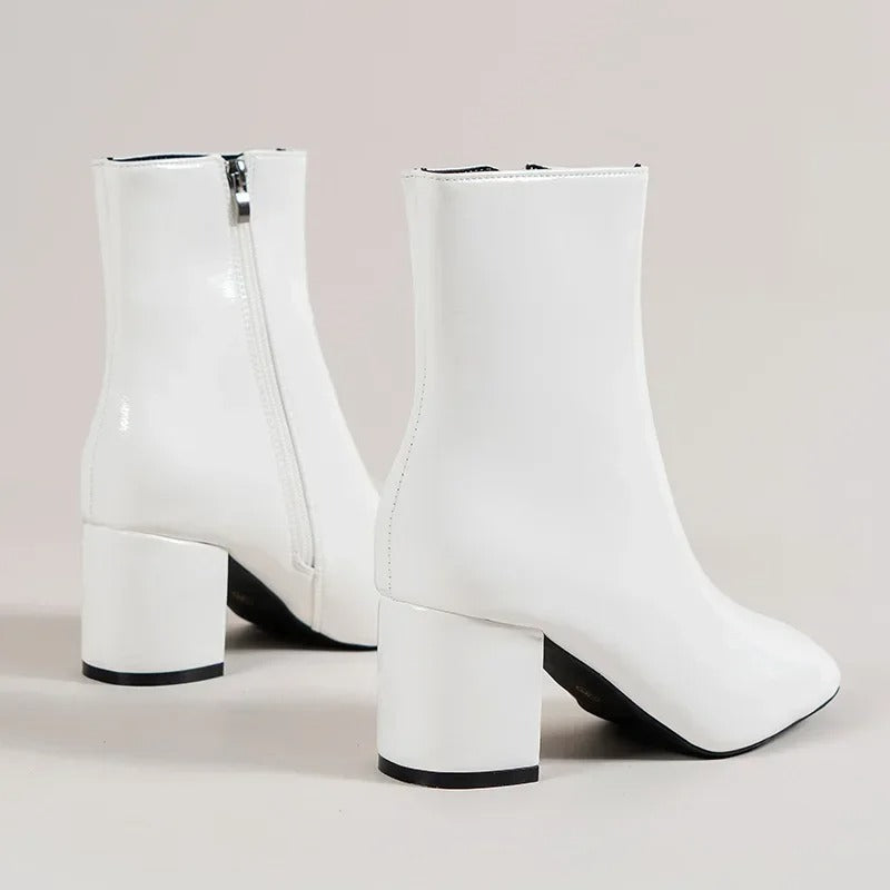 Bottines élégantes et confortables pour dames avec talon