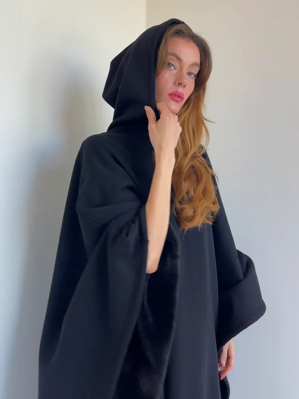 Cadie | Warme Oversized Cape met Capuchon
