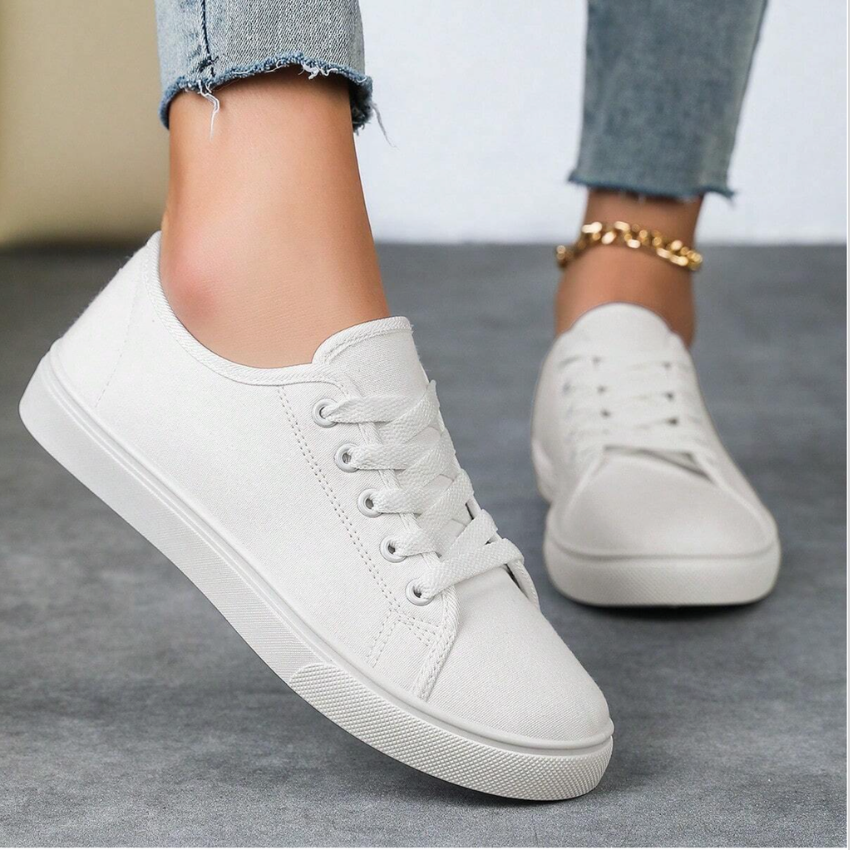 Stijlvolle Dames Sneakers met Luchtige Perforatie
