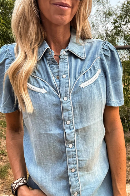 Zomerse luchtige dames blouse met korte mouwen