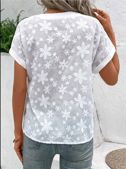 Dyannah | Luchtige Blouse met Geborduurde Bloemen