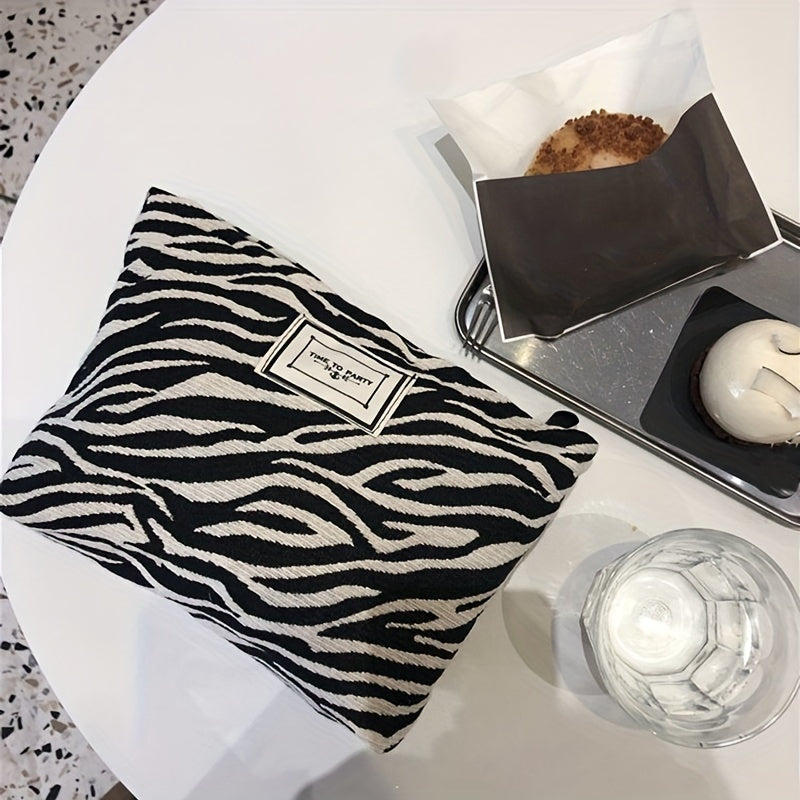 Marisha | Zebra Make-up Tasje met Statement Print
