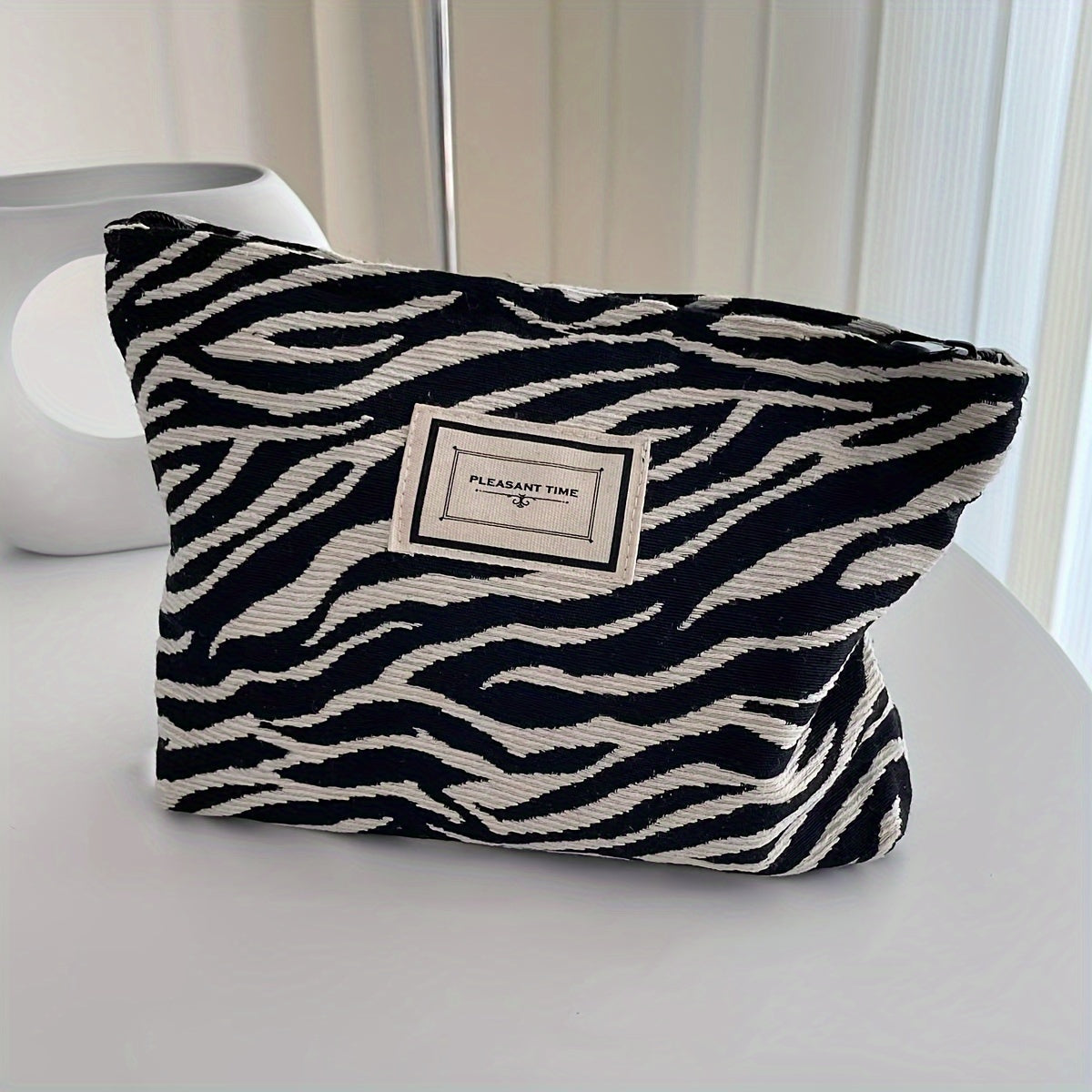 Marisha | Zebra Make-up Tasje met Statement Print