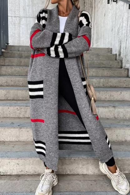Lichte comfortabele dames sweater jas met lange pasvorm en strepen