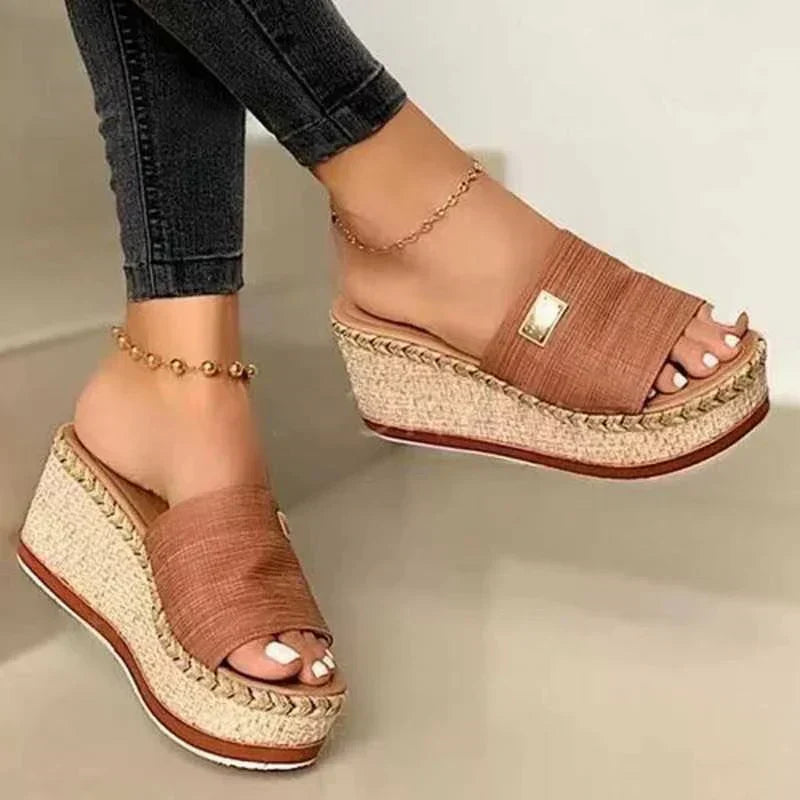 Trendy Plateau Sleehak Sandalen Dames Met Comfortzool