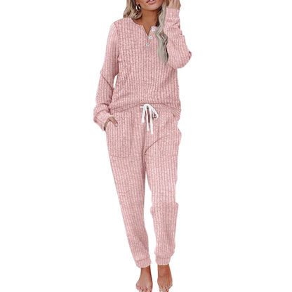 Warm Women's Loungewear Set With Ribbed Texture And Joggers