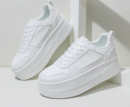 Farra | Dames Sneakers met Dikke Plateauzool
